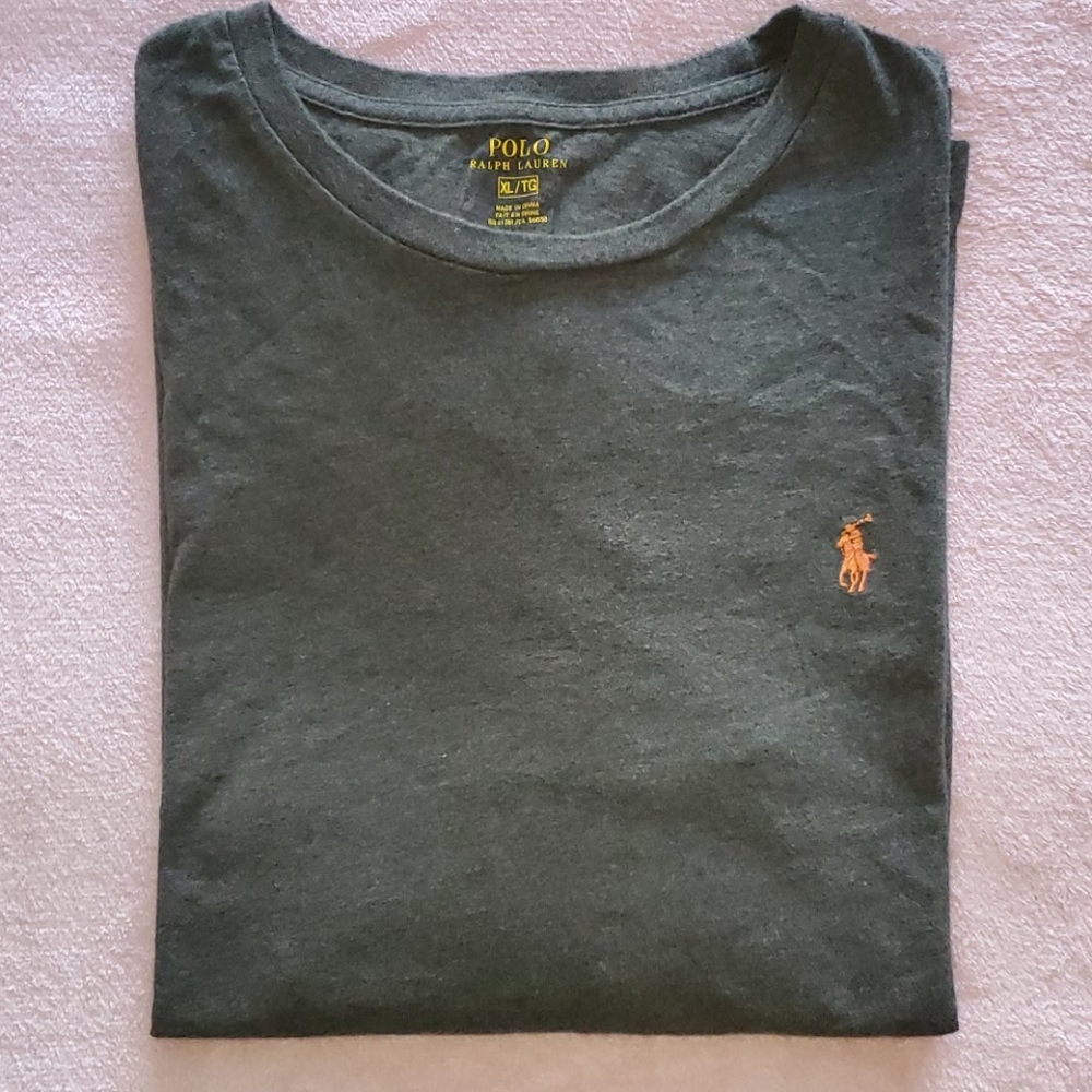 Polo pull on crew neck t-shirt